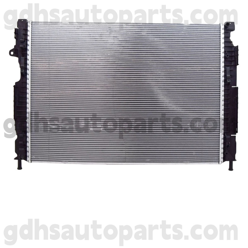 607298 Discovery OE YOX üçün Radiator Nissens Radiator. LR135901