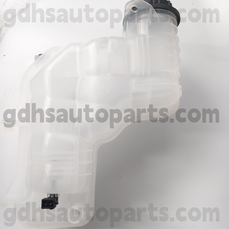 996242 Range Rover No üçün 996242 Nissens Coolant anbarı. LR023080